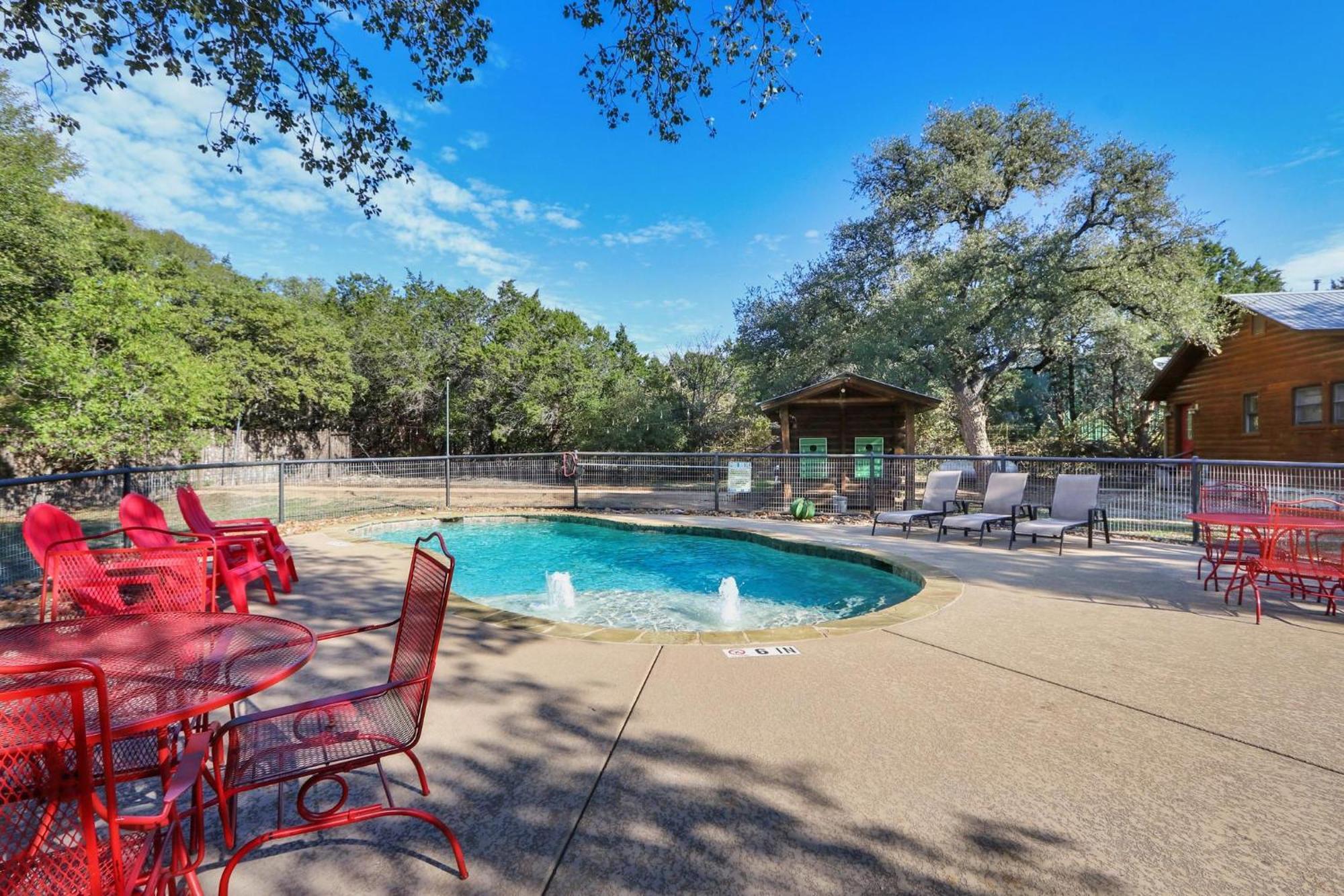Wimberley Log Cabins Resort And Suites- Unit 5 Εξωτερικό φωτογραφία