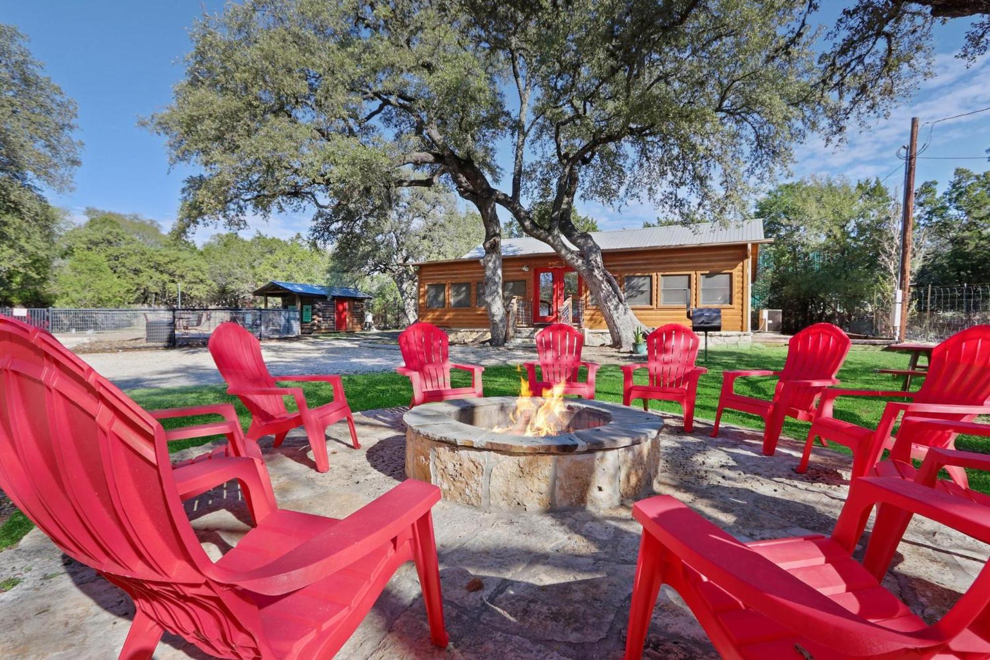 Wimberley Log Cabins Resort And Suites- Unit 5 Εξωτερικό φωτογραφία