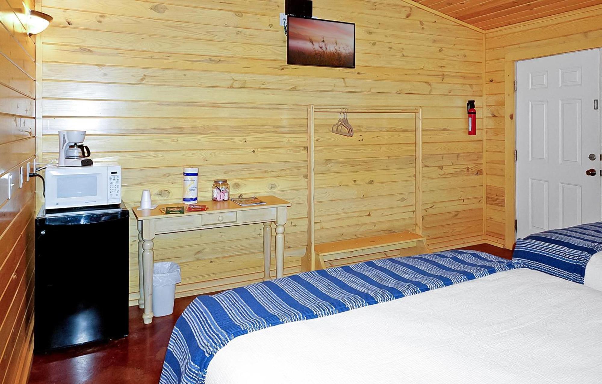 Wimberley Log Cabins Resort And Suites- Unit 5 Εξωτερικό φωτογραφία